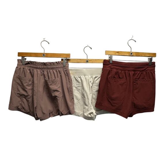 Lot of 3 Zella Women Shorts Cream, Burgandy and Mauve Size S - Picture 5 of 10